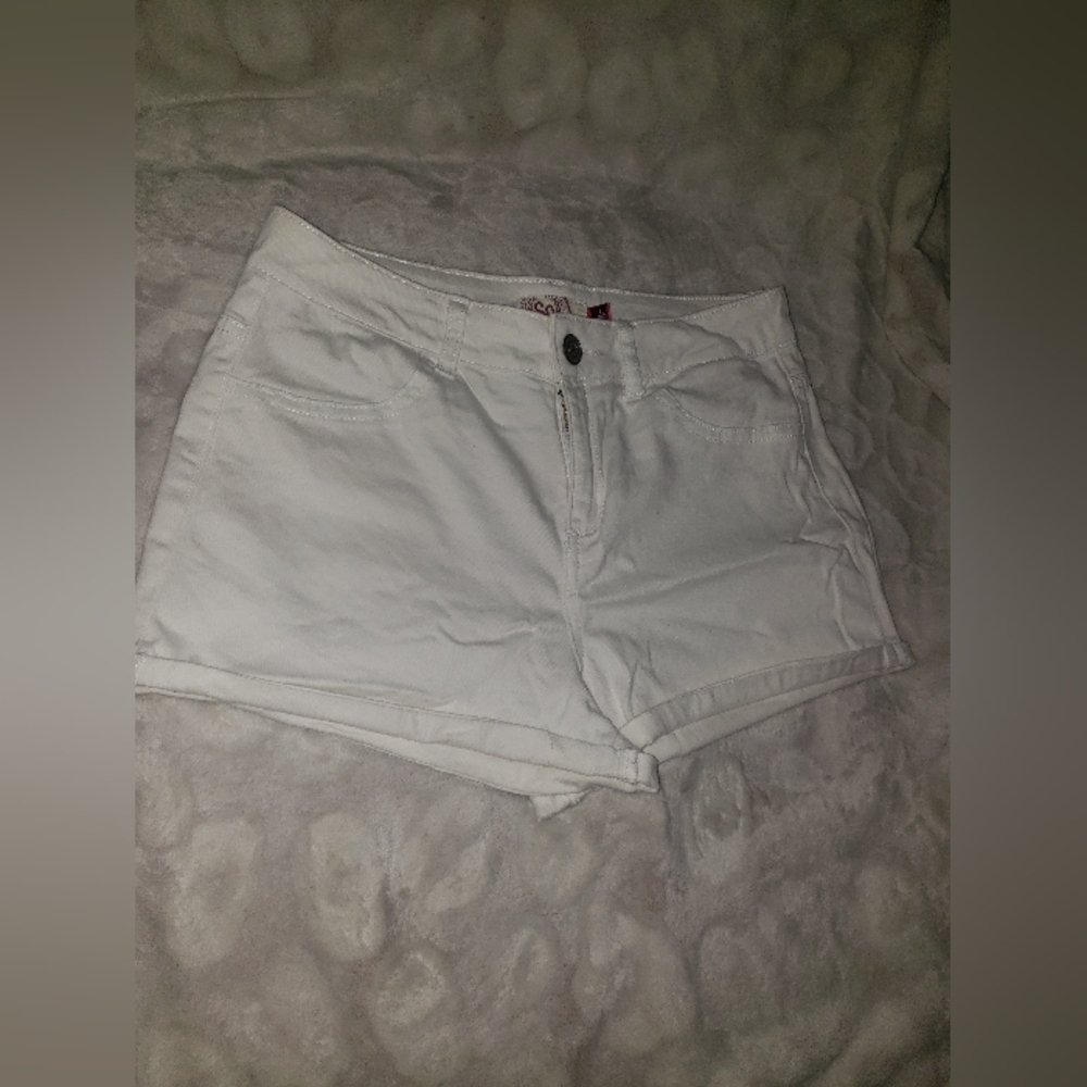 SO White shorts